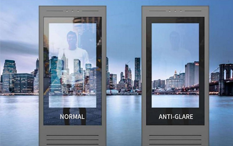 Sobre o vidro anti-reflexo na sinalização digital LCD do CNLC DISPLAY