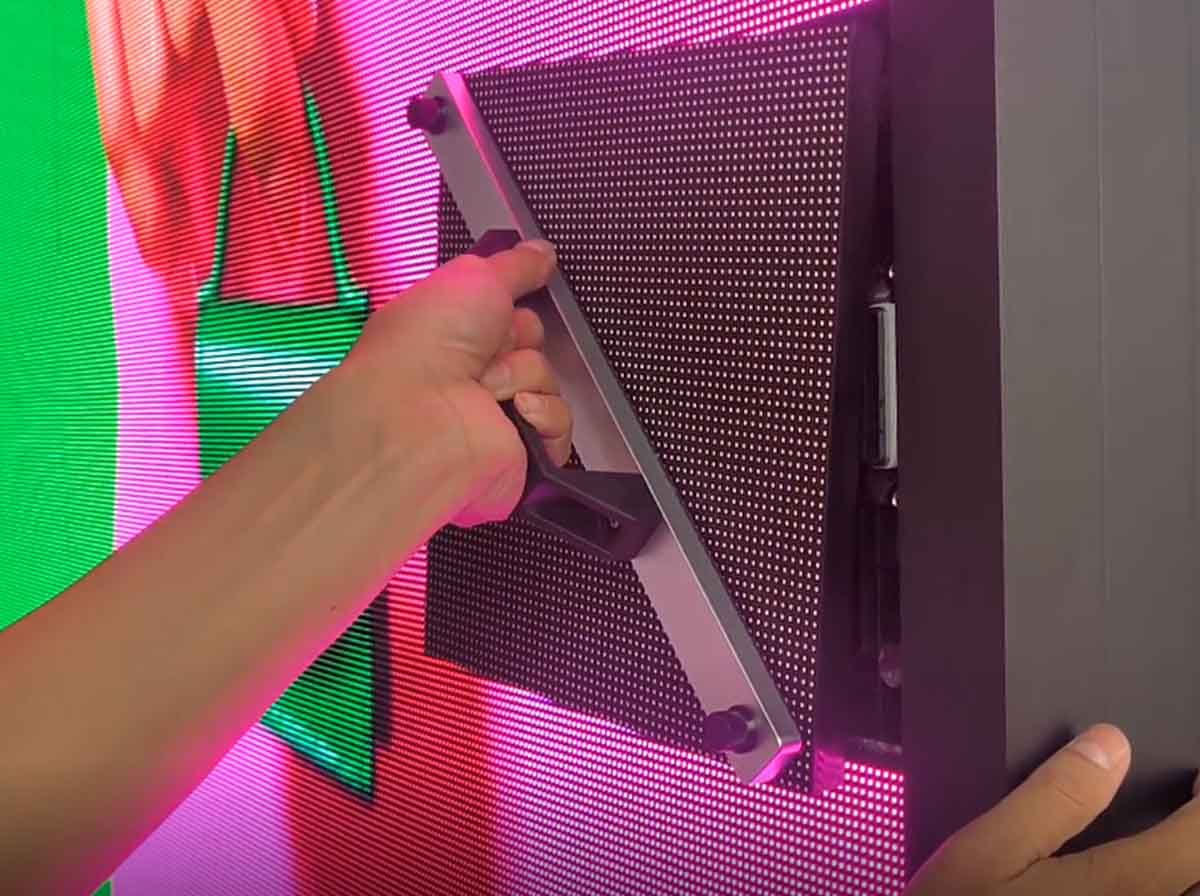 High brightness outdoor LED module used for digital signage display systemsHigh brightness outdoor LED module used for digital signage display systems