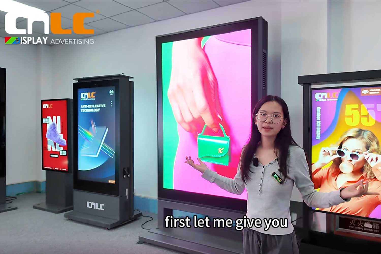 Bem-vindo ao showroom da CNLC – Descubra nossas soluções de sinalização digital em LED e LCD.